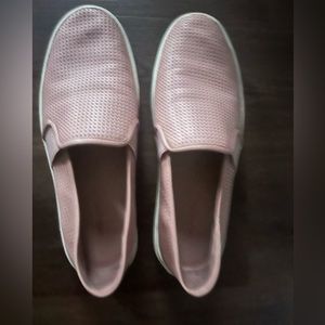 Vince slip on pale pink